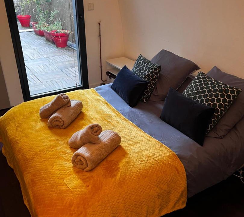 Photo of Others in Miroir - Batignolles