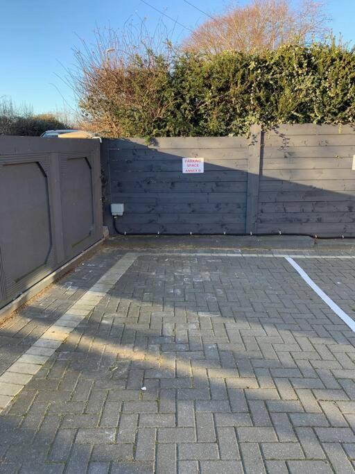 Photo of Others in Beddington South