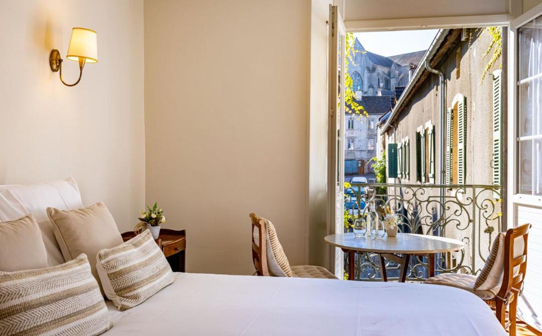 Photo of Others in Saint-Seine-l'Abbaye