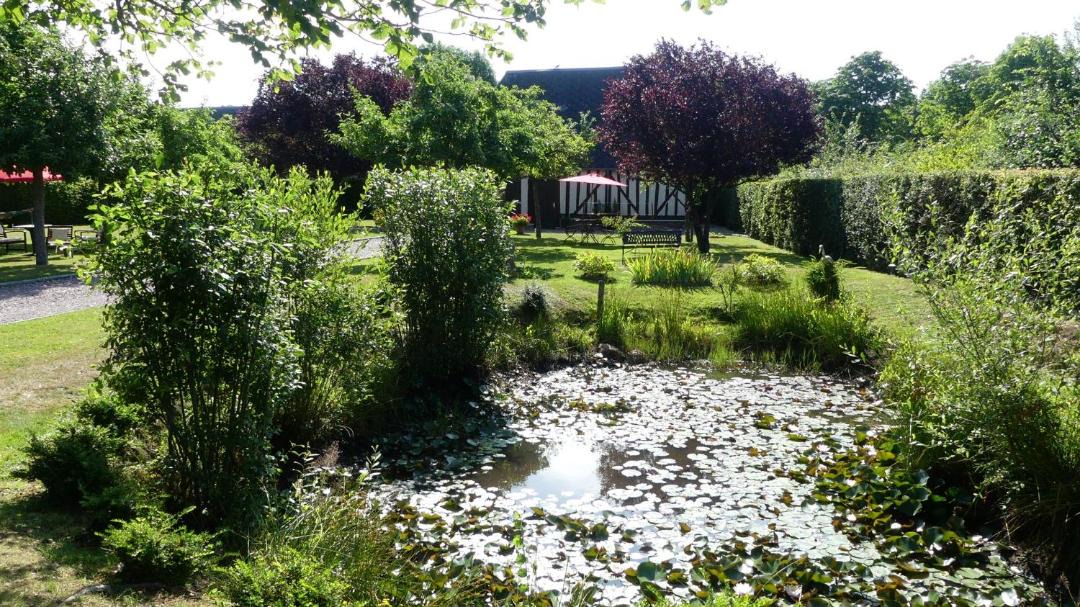 Photo of Outdoor in Beaumesnil