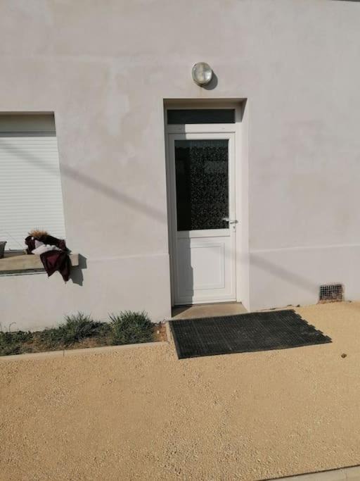 Photo of Others in Estrablin