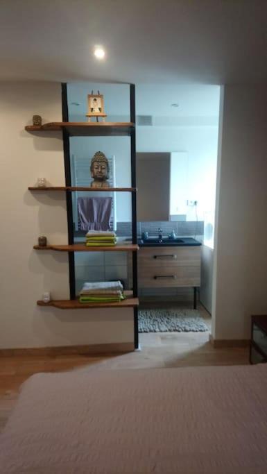 Photo of Others in Estrablin