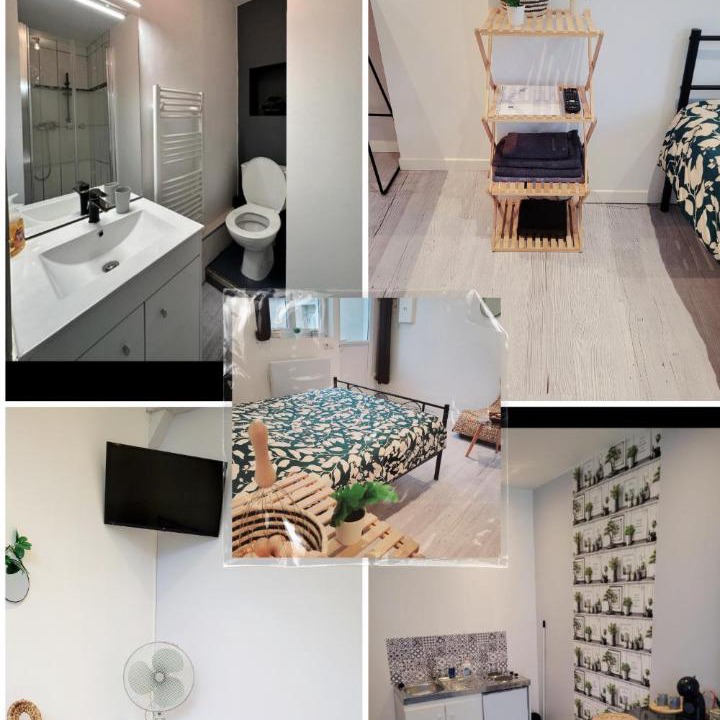 Photo of Others in Sens