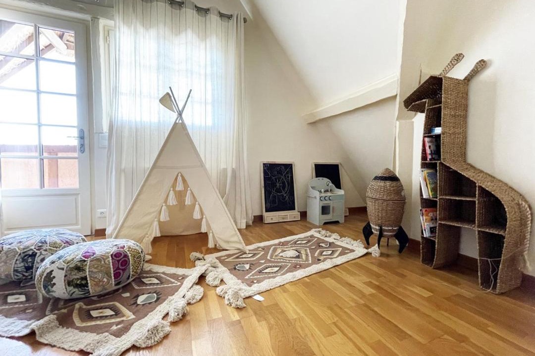 Photo of Others in Sours