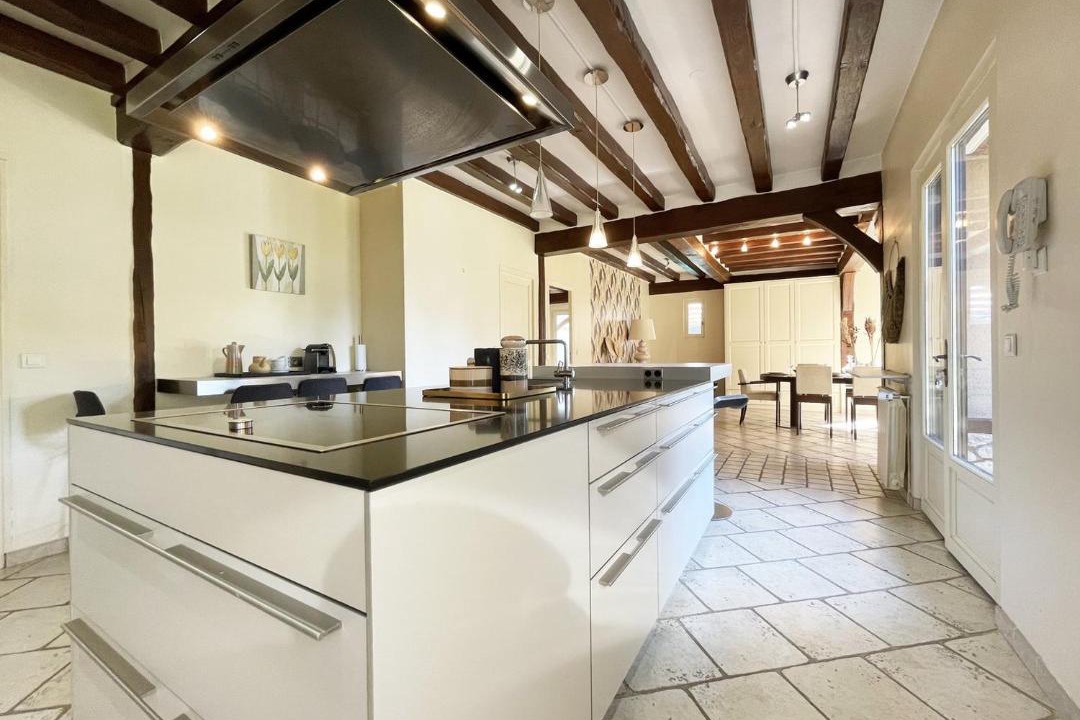 Photo of Others in Sours