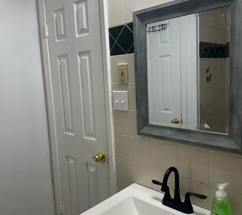 Photo of Bathroom in Clodine