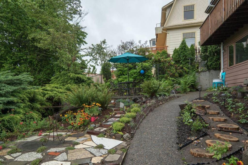 Photo of Others in Mount Tabor