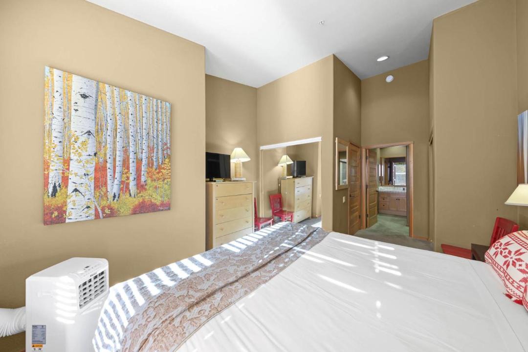 Photo of Bedroom in Olympic Valley