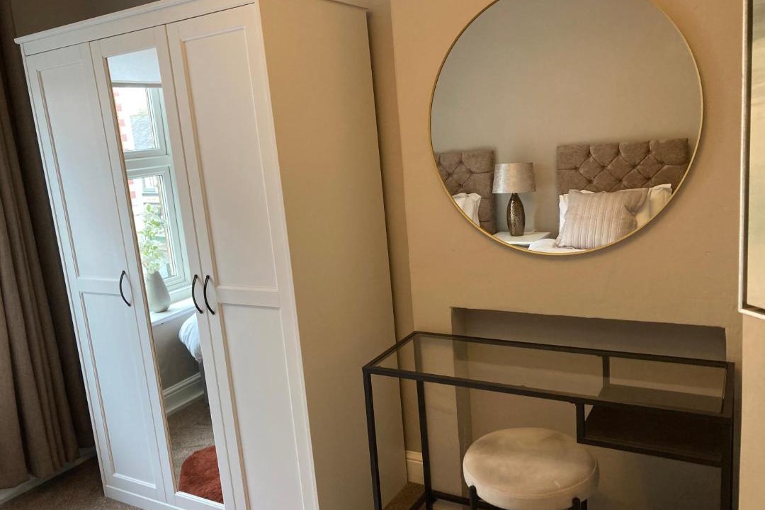 Photo of Others in Wing