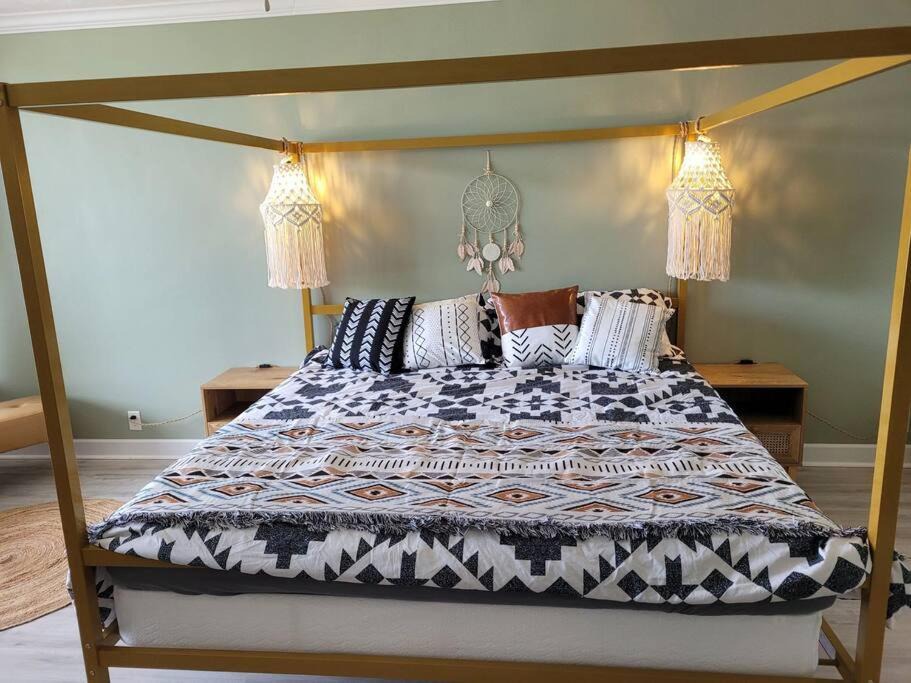 Photo of Bedroom in Panacea