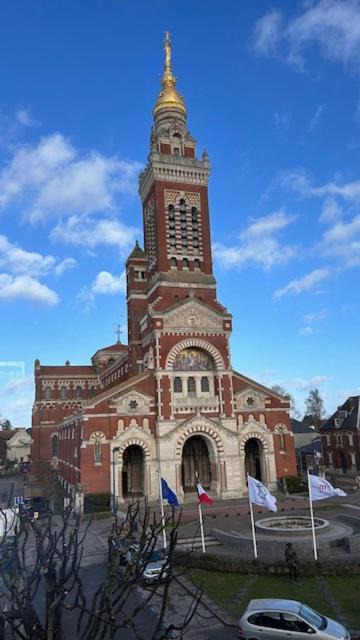 Photo of Others in Albert