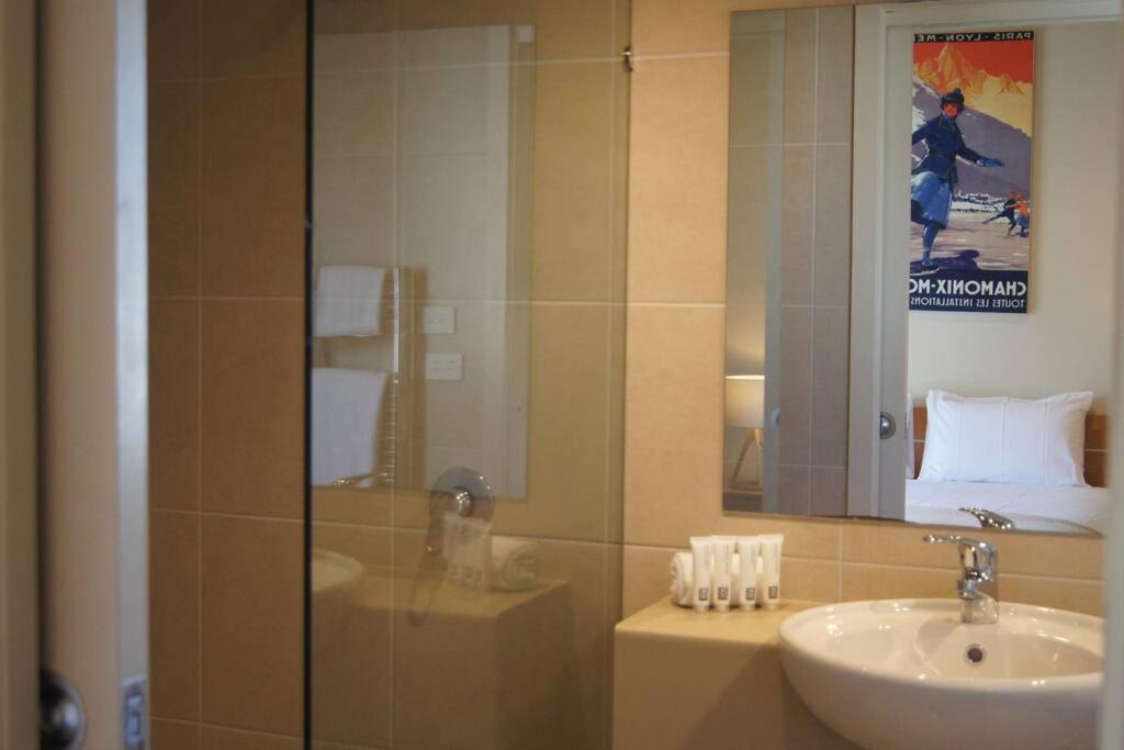 Photo of Others in Hotham Heights