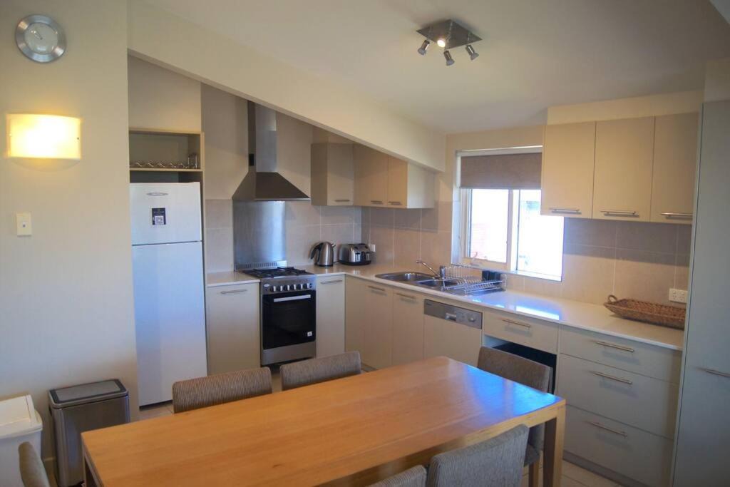 Photo of Others in Hotham Heights