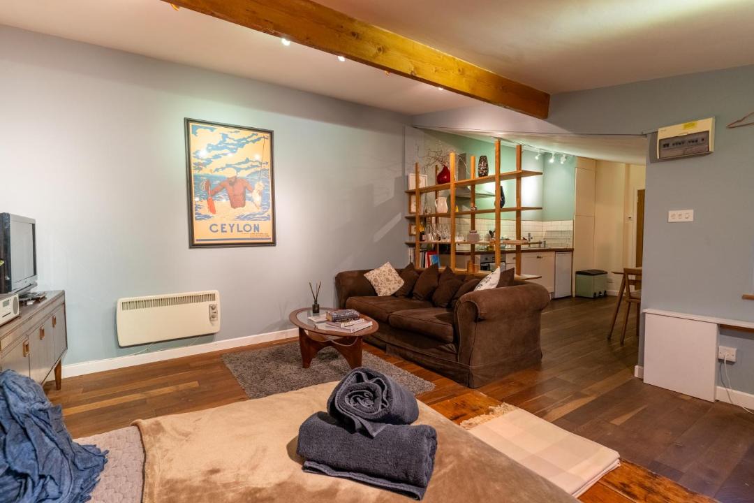 Photo of Others in Shoscombe