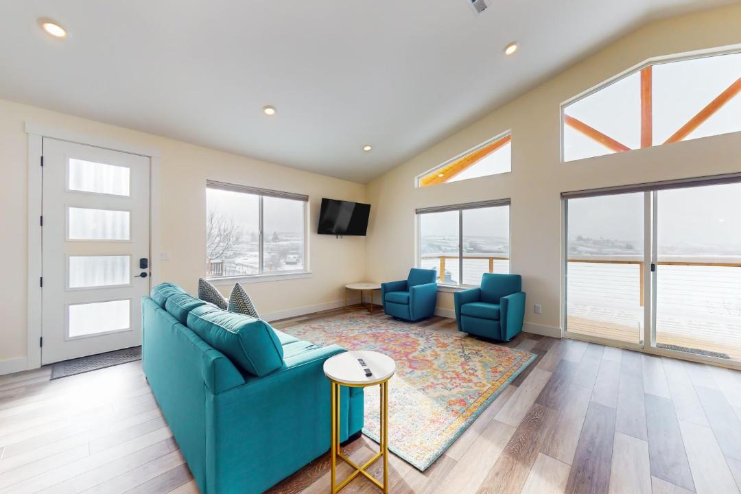 Photo of Others in Manson