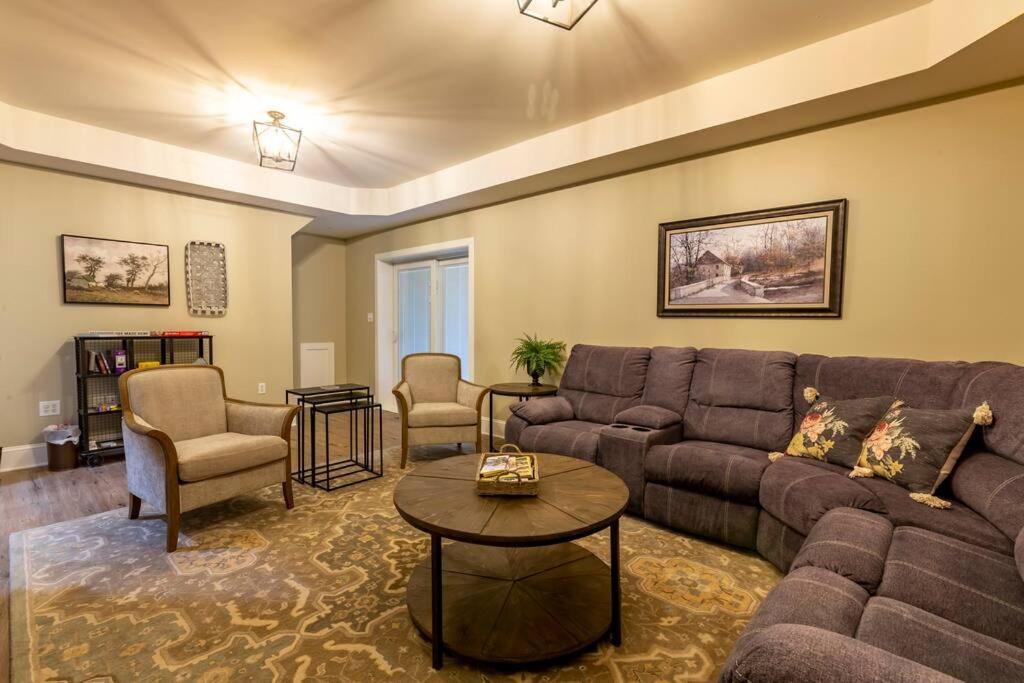 Photo of Others in Intercourse