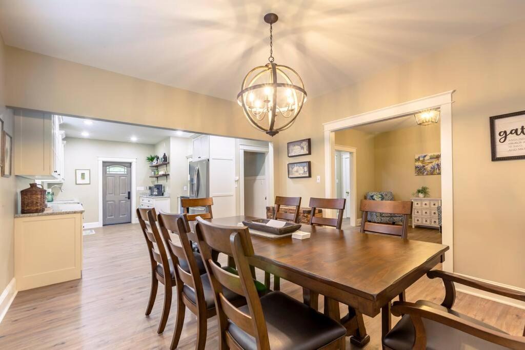 Photo of Others in Intercourse