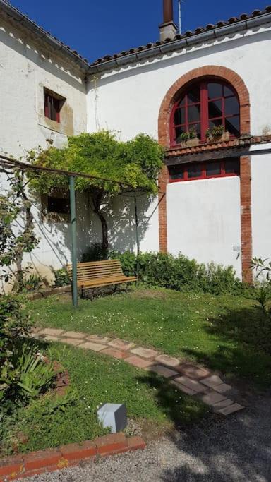 Photo of Others in Issel