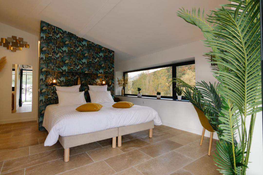 Photo of Others in Crupies