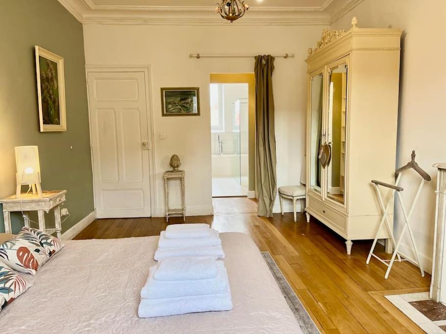 Photo of Others in Centre Erlon