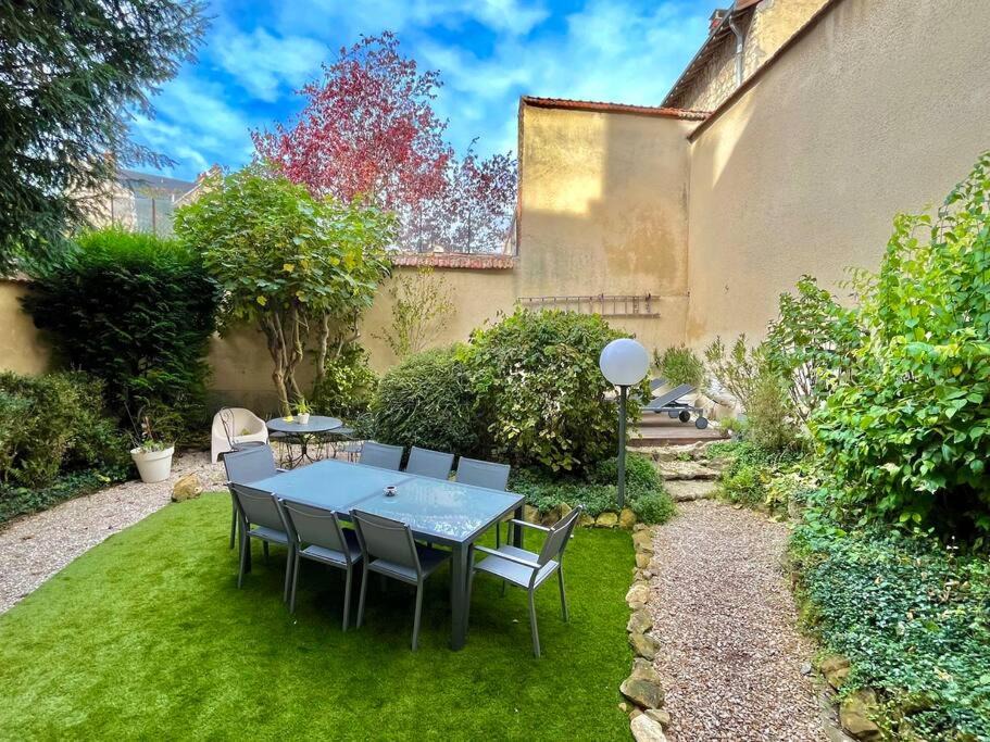 Photo of Others in Centre Erlon