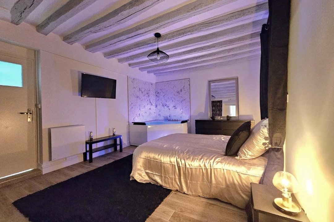 Photo of Others in Nemours