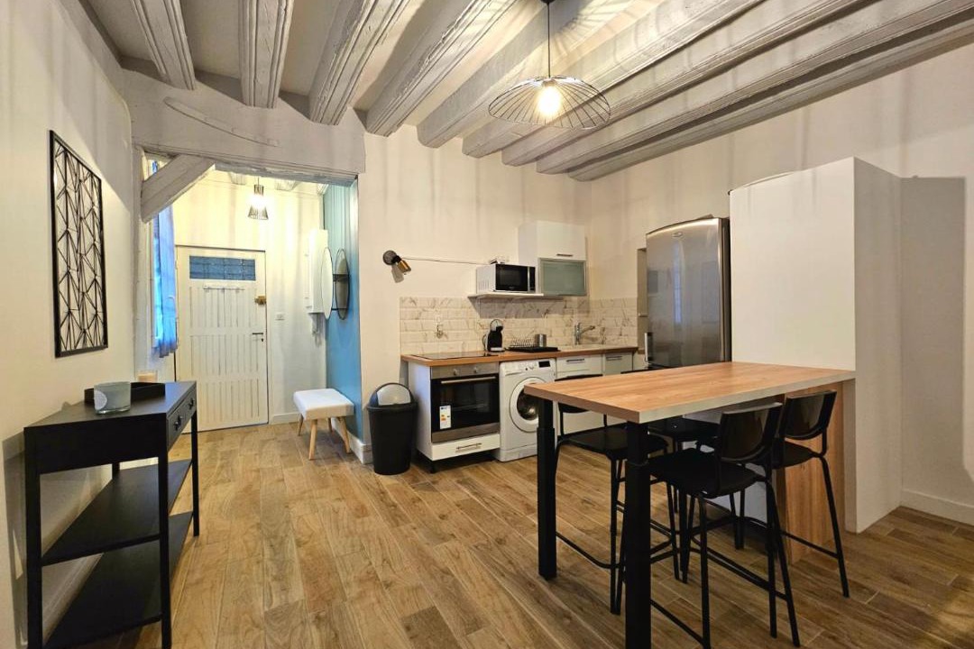 Photo of Others in Nemours