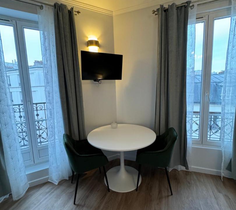 Photo of Others in Levallois-Perret