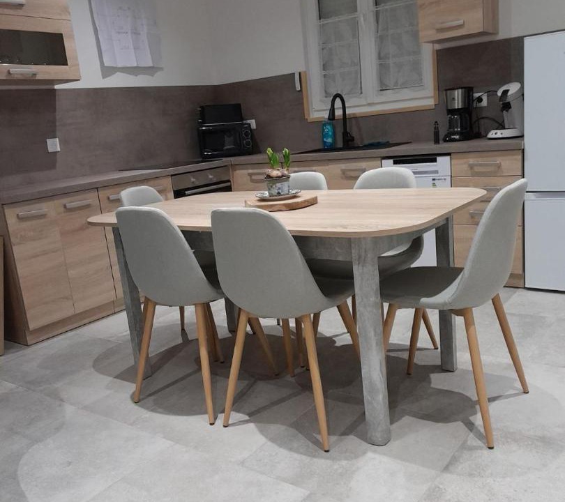 Photo of Others in Revin