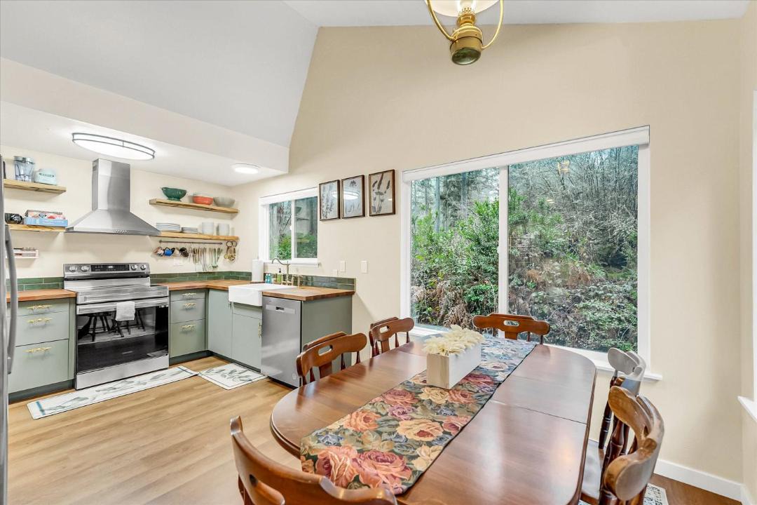 Photo of Others in Anderson Island