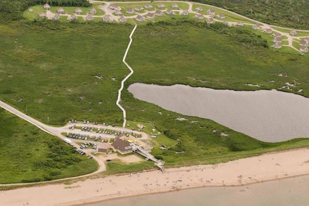 Photo of Others in Cap-Pele