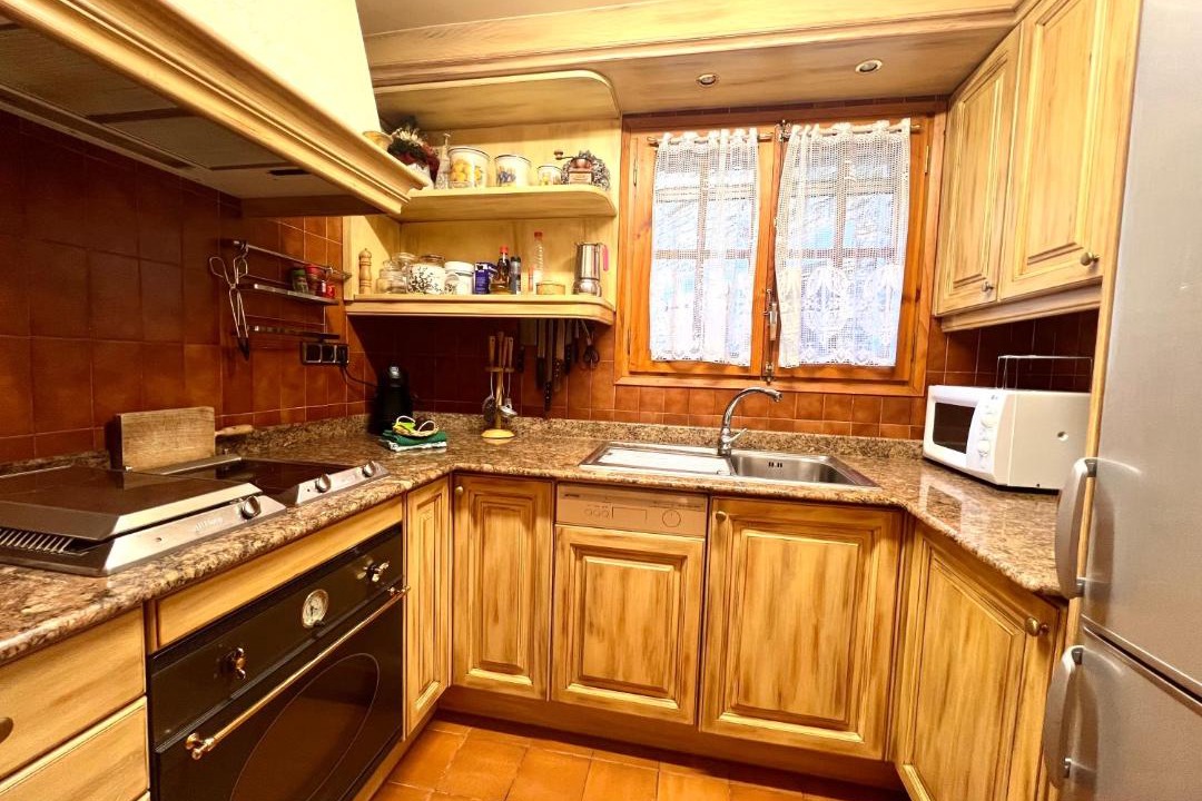 Photo of Kitchen in Llavorsi