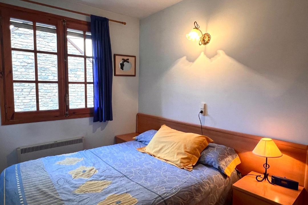 Photo of Bedroom in Llavorsi