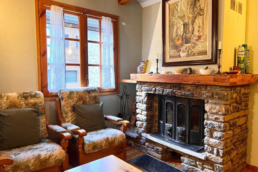 Photo of Livingroom in Llavorsi