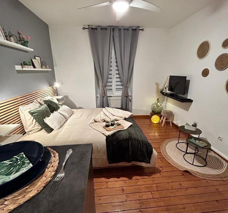 Photo of Others in Munster