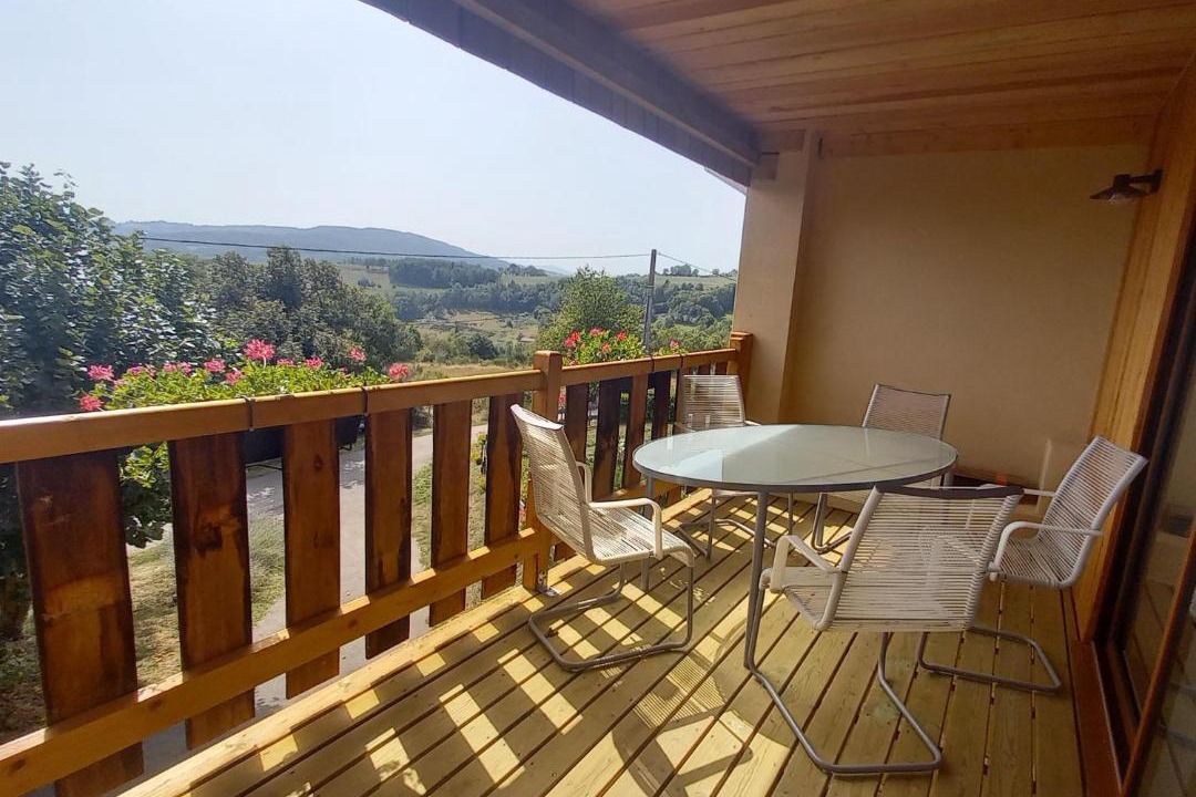 Photo of Others in Jure