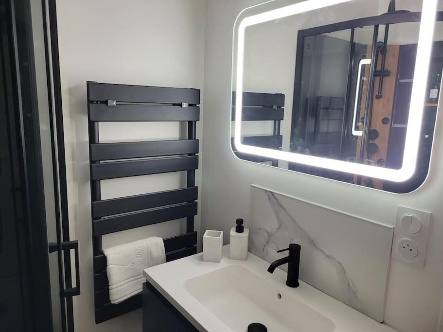 Photo of Others in Mernel