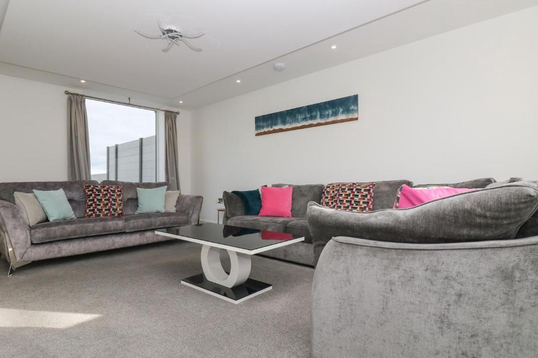 Photo of Others in Mullion