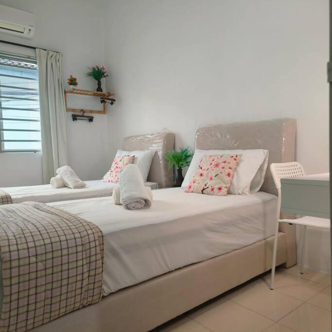 Photo of Others in Asam Kumbang