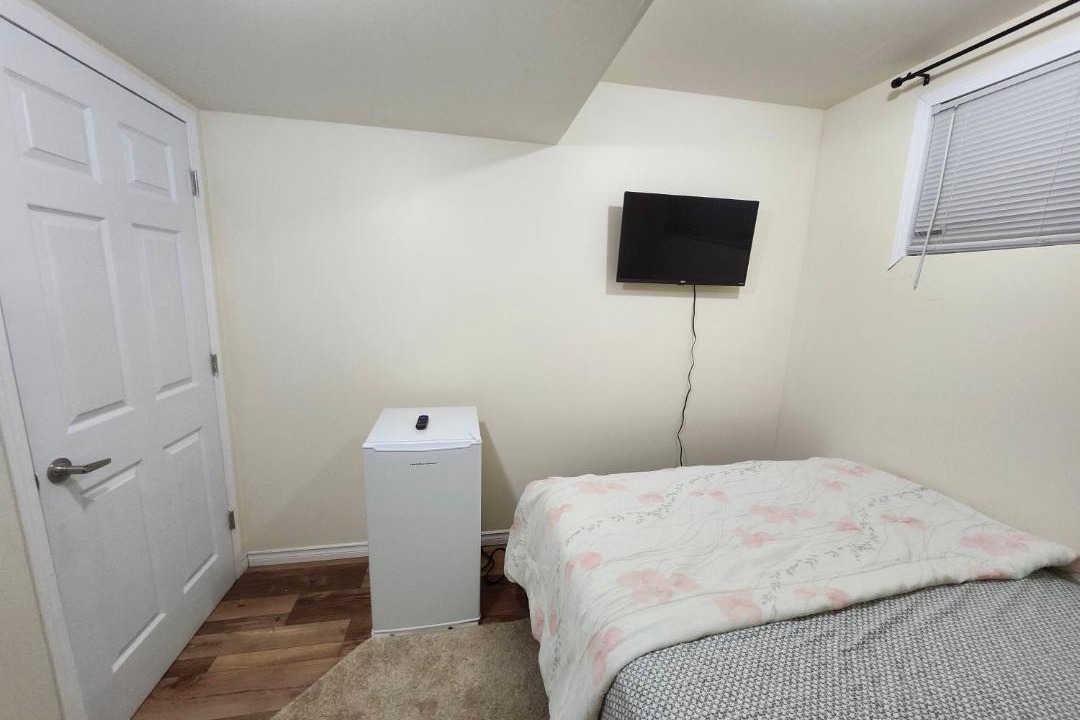 Photo of Others in Auburn Bay