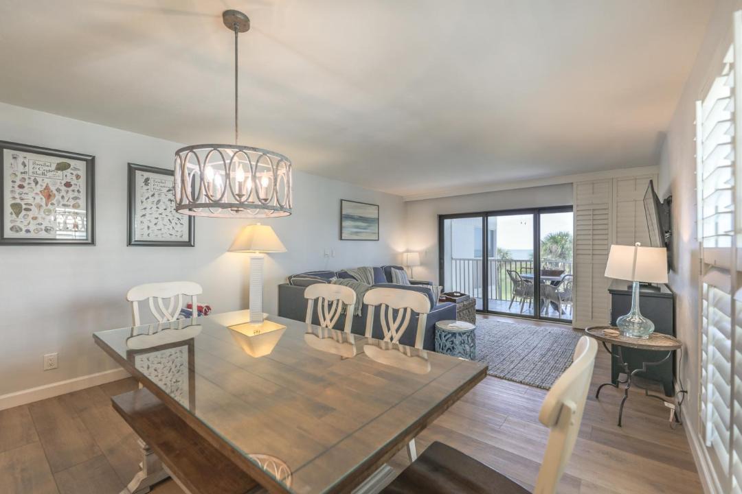 Photo of Livingroom in Captiva