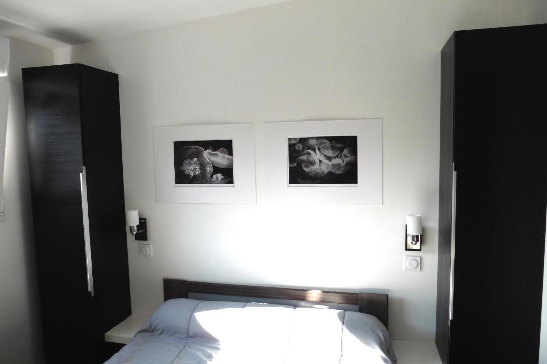 Photo of Bedroom in Langrolay-sur-Rance