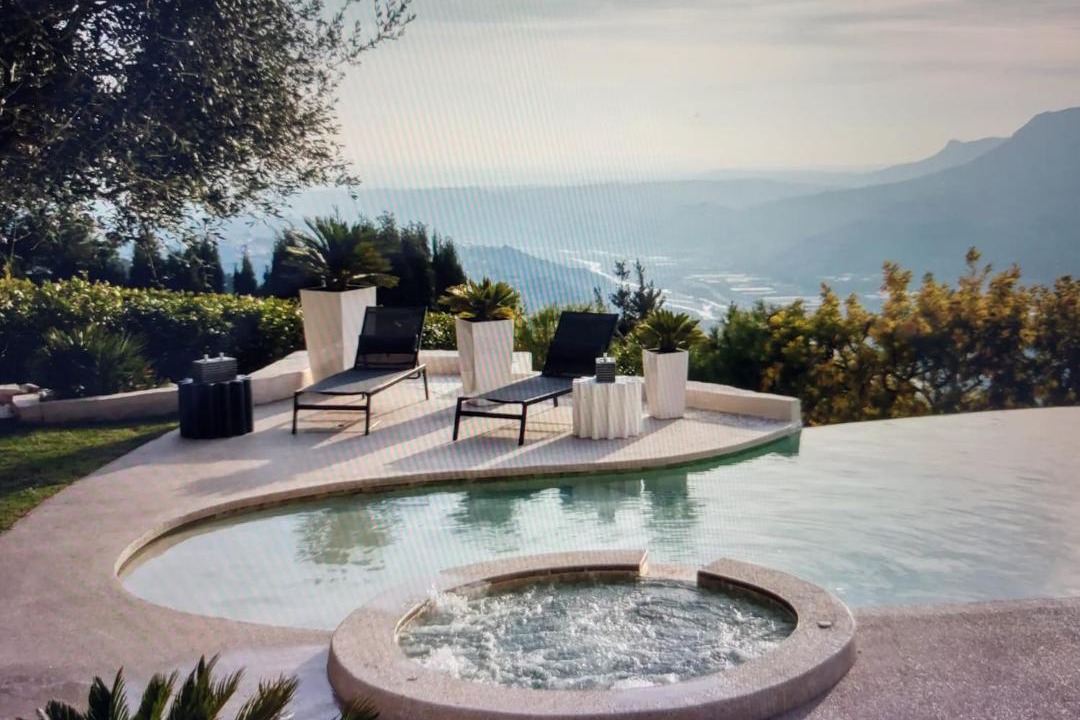 Photo of Others in Aspremont