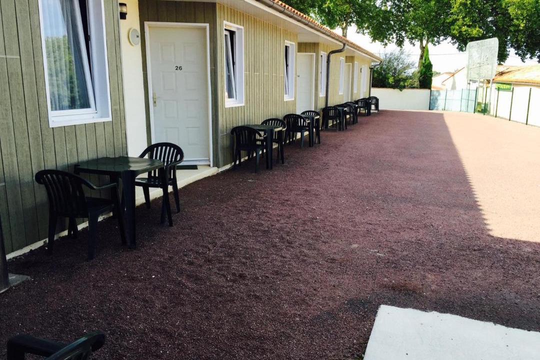 Photo of Others in Roullet-Saint-Estephe