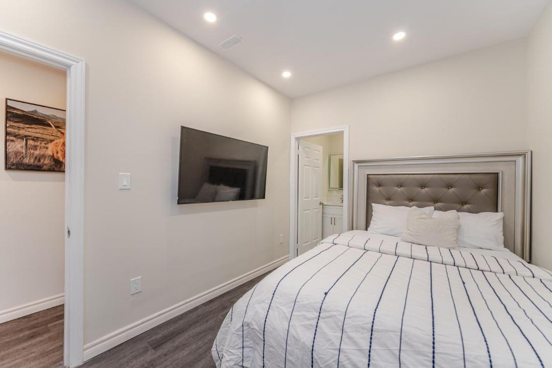 Photo of Bedroom in Oakville