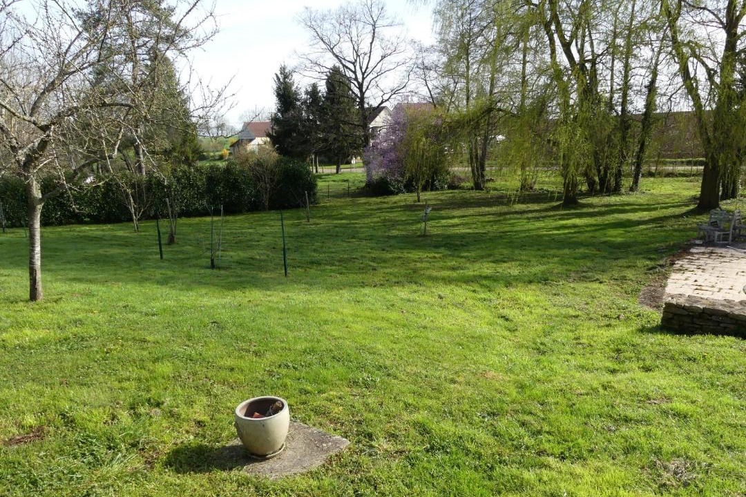 Photo of Others in Vic-de-Chassenay