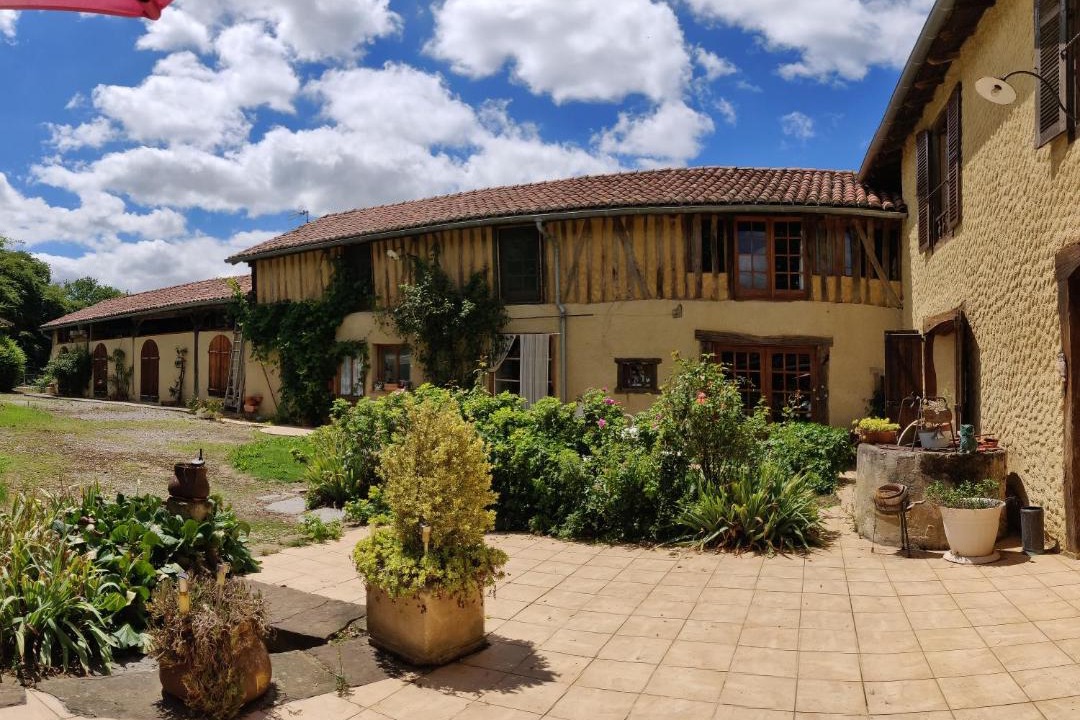 Photo of Others in Castelnau-Magnoac