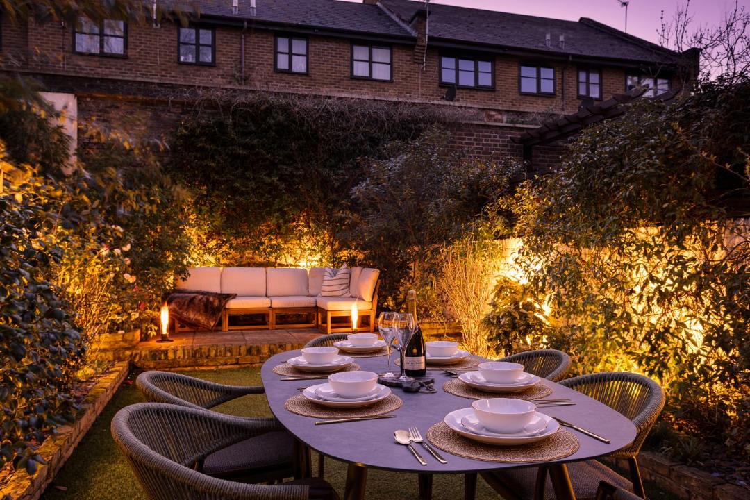 Photo of Others in Fulham