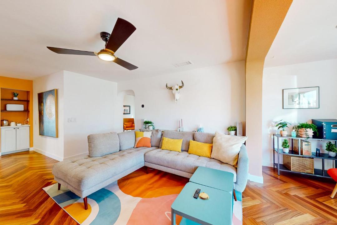 Photo of Livingroom in Encanto