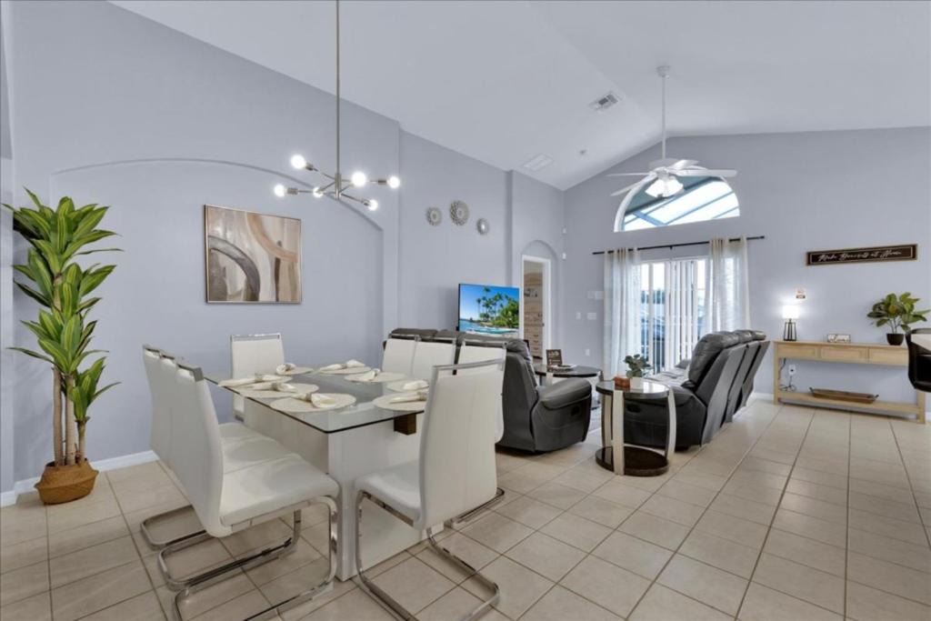 Photo of Livingroom in Highgate Park